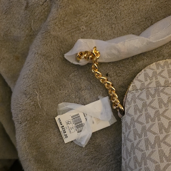 NWT Michael Kors Monogram Cream Crossbody Bag - Picture 2 of 5